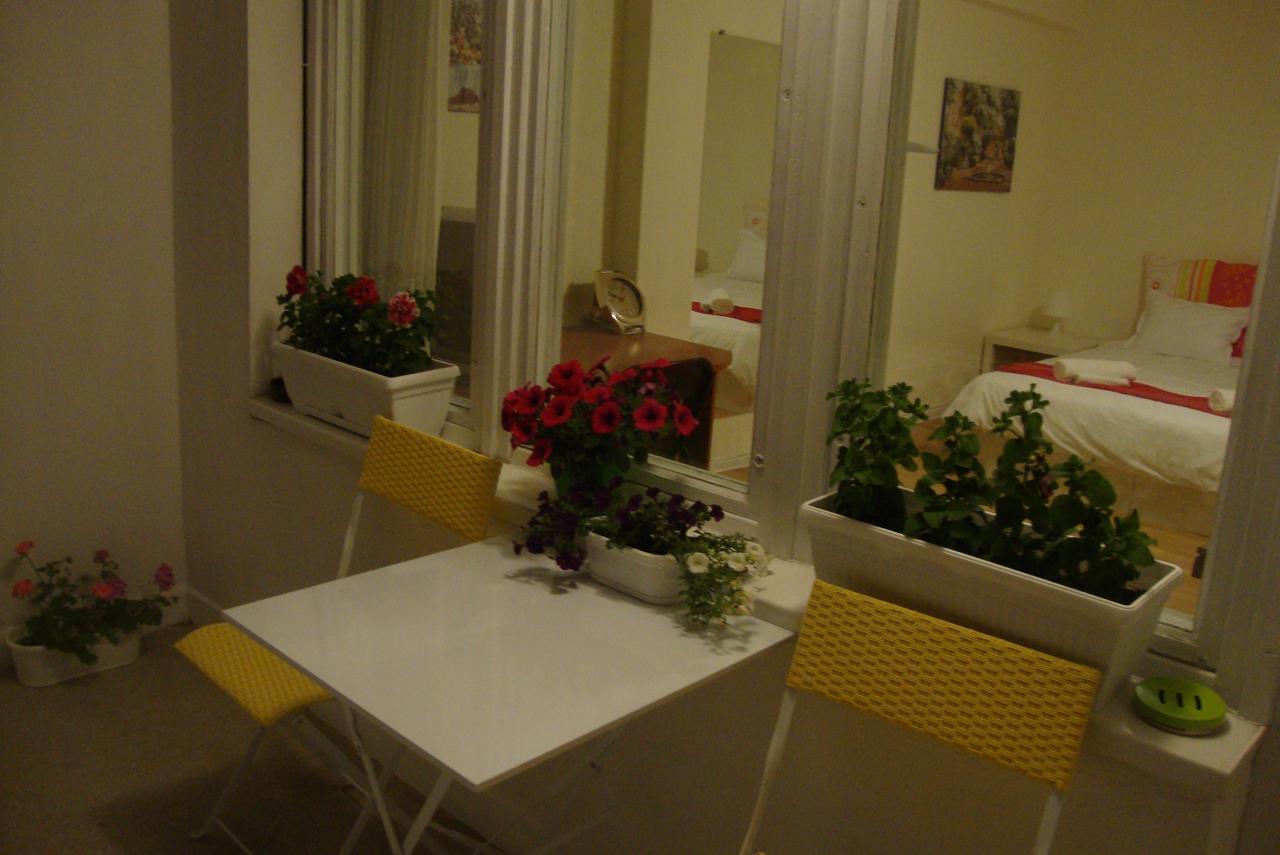 Guest Rooms Colours Kazanlŭk Eksteriør bilde